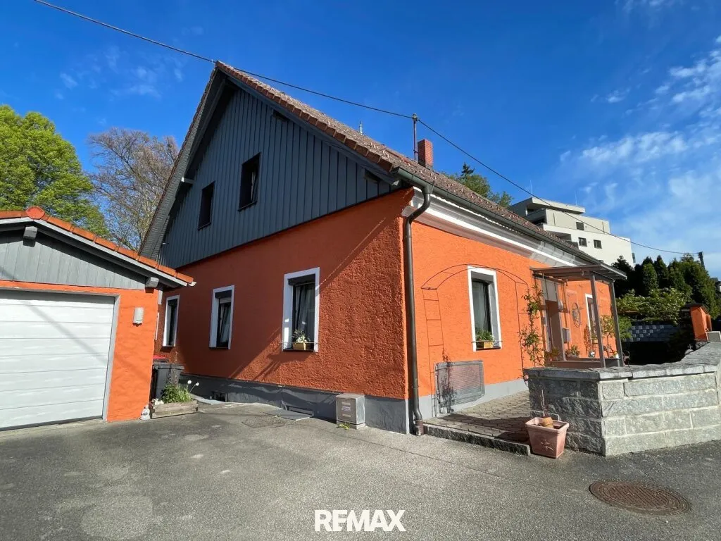 Zentral gelegenes Einfamilienhaus mit Garten und Garage in Schärding – pohled 2