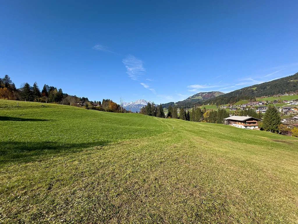 Idyllisches Grundstück mit einzigartiger Kulisse (06283) - Ansicht 3