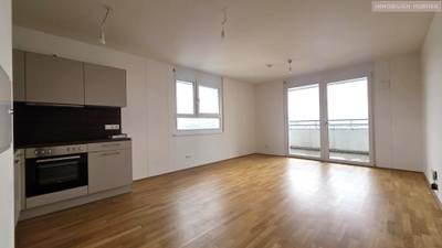 Neubauwohnung mit großer Loggia / Deckenkühlung / 1.OG // Ab JULI!!