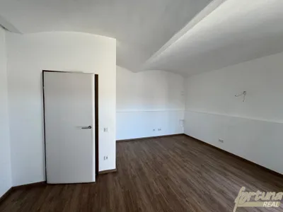 3-Zimmer-Gewerbeimmobilie mieten in Hollabrunn – 62 m², € 710 – Bild 5 von 8