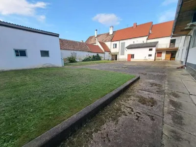 14-Zimmer-Haus kaufen in Hollabrunn – 310 m², € 290.000 – Bild 17 von 30