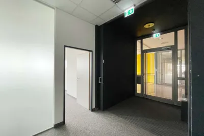 4-Zimmer-Gewerbeimmobilie mieten in Graz – 134 m², € 1.676 – Bild 3 von 10