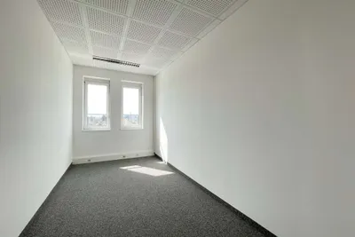 4-Zimmer-Gewerbeimmobilie mieten in Graz – 134 m², € 1.676 – Bild 8 von 10