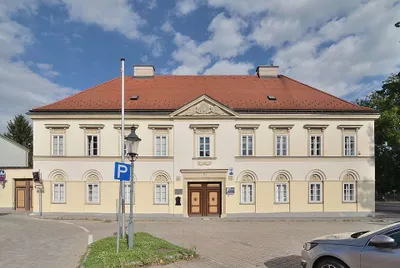 2-Zimmer-Gewerbeimmobilie mieten in Bruck an der Leitha – 42 m², € 550 – Bild 7 von 7