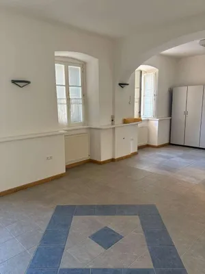 2-Zimmer-Gewerbeimmobilie mieten in Bruck an der Leitha – 42 m², € 550 – Bild 3 von 7