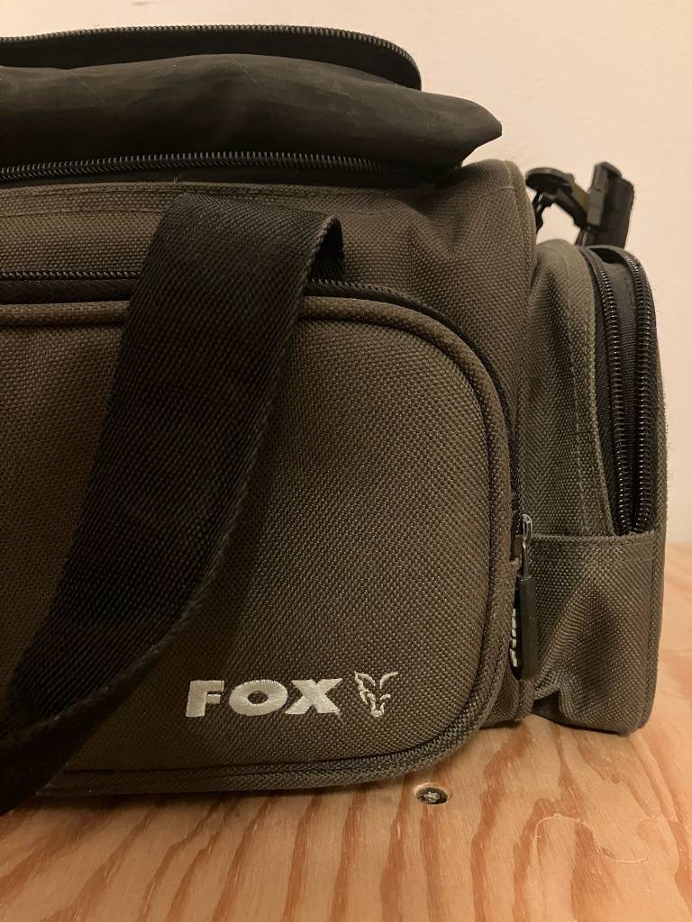 Fox Carryall Tasche Angeltasche Fototasche Angeln,  18,- (1050 Wien) -  willhaben