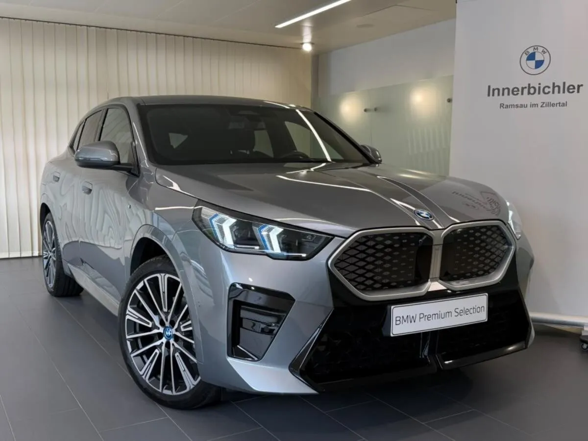 BMW iX2