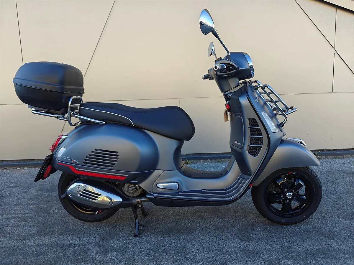 Vespa GTS