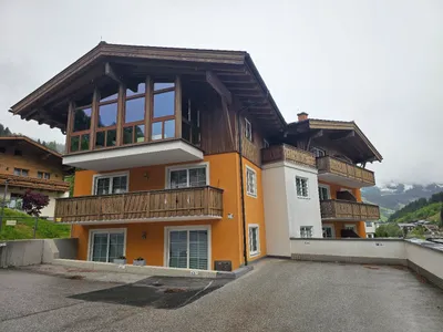 1-Zimmer-Wohnung mieten in Zell am See – 32 m², € 1.100 – Bild 1 von 8
