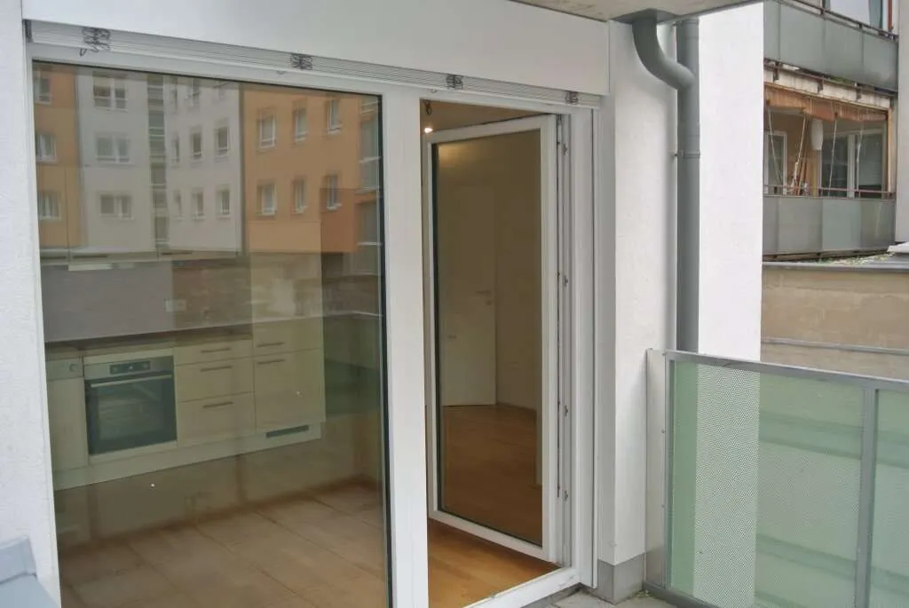 SMART CITY LIVING - Coole Wohnung mit Dachterrasse und eigenem Garten, Top Öffi-Anbindung - Ansicht 3