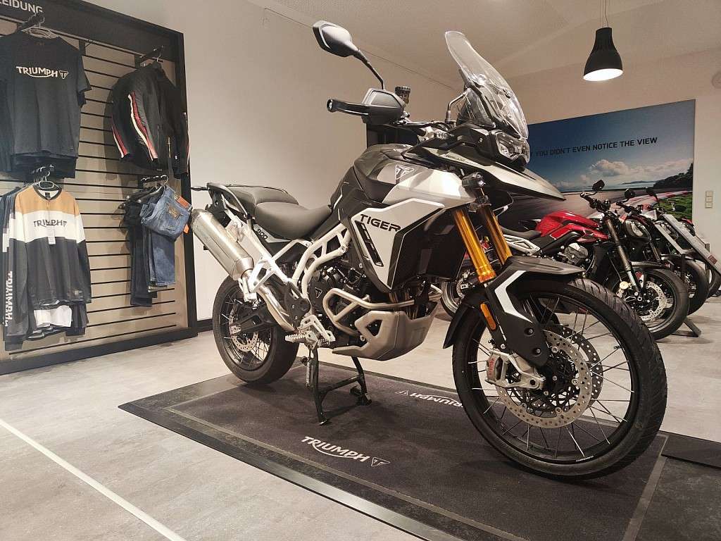 Triumph Tiger 900 Rally Pro inkl. Off Road-Performance ... Enduro