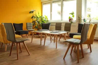 6-Zimmer-Gewerbeimmobilie mieten in Wien – 200 m², € 2.400 – Bild 2 von 8