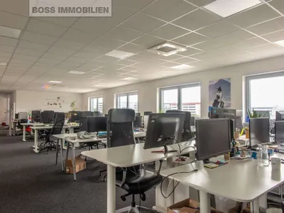 Gewerbeimmobilie mieten in Linz Land – 380 m², € 3.306 – Bild 2 von 11