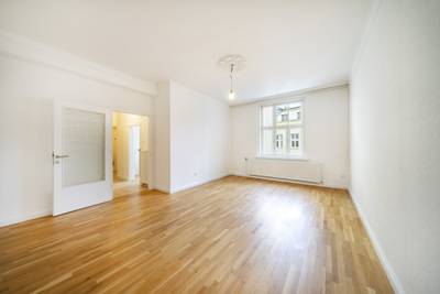 ***2,5-Zimmer-Wohnung im 6.Stock in begehrter Lage in 1010***