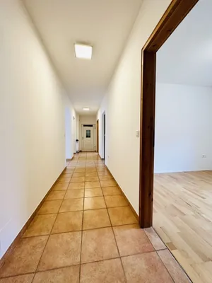 Wohnung kaufen in Neunkirchen – 91,46 m², € 159.000 – Bild 9 von 17