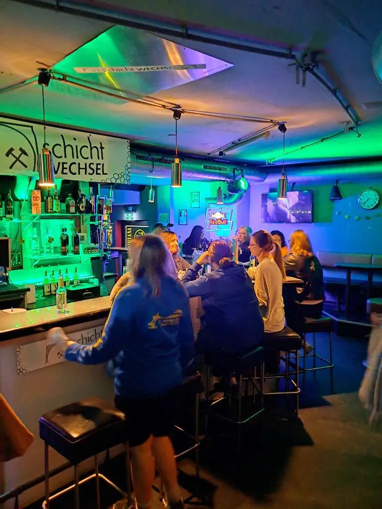 Cafe und Musikbar - Ansicht 2