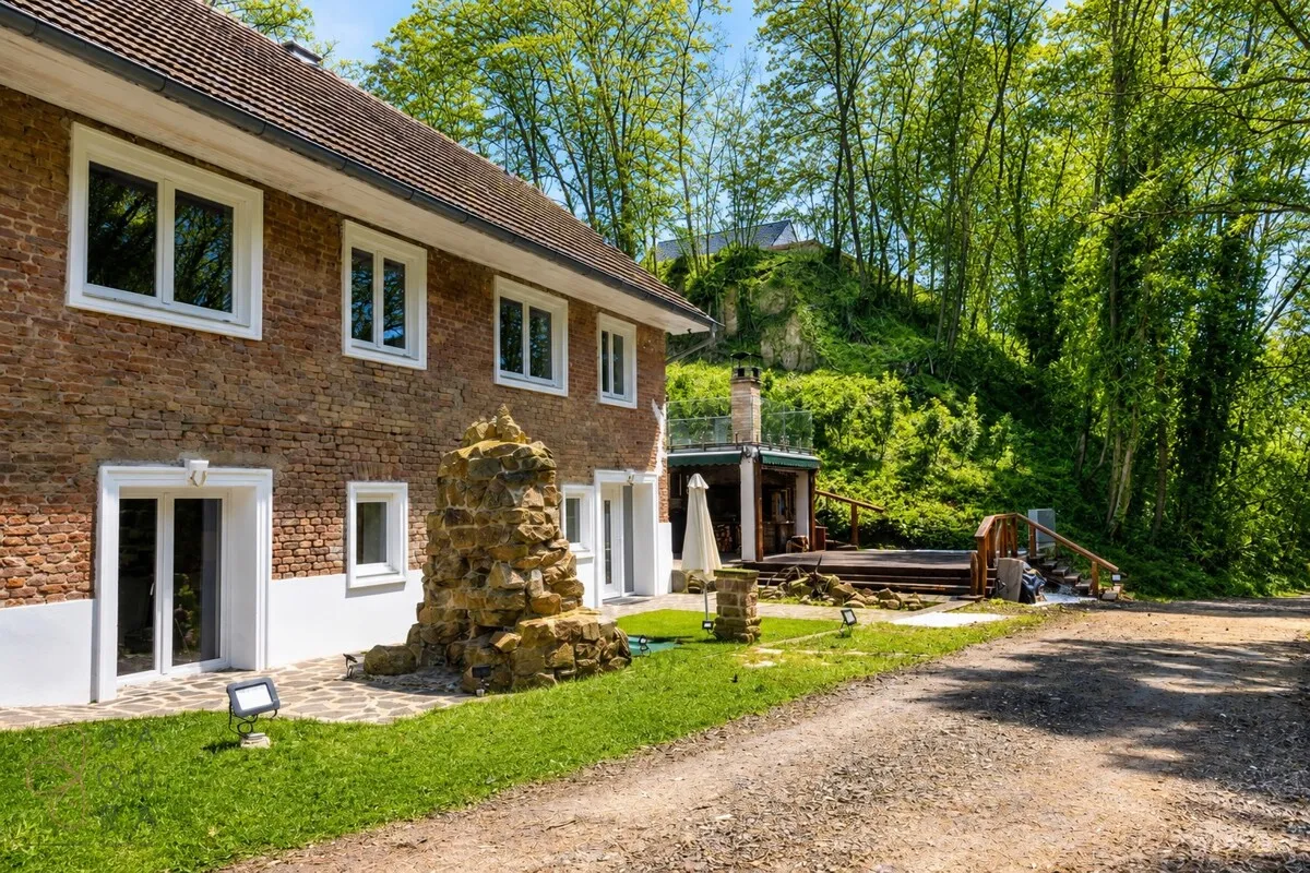 AUSSERGEWÖHNLICH - Traumhaus in Kirchberg am Wagram - Ruhe, Privatsphäre und Luxus vereint - Ansicht 2
