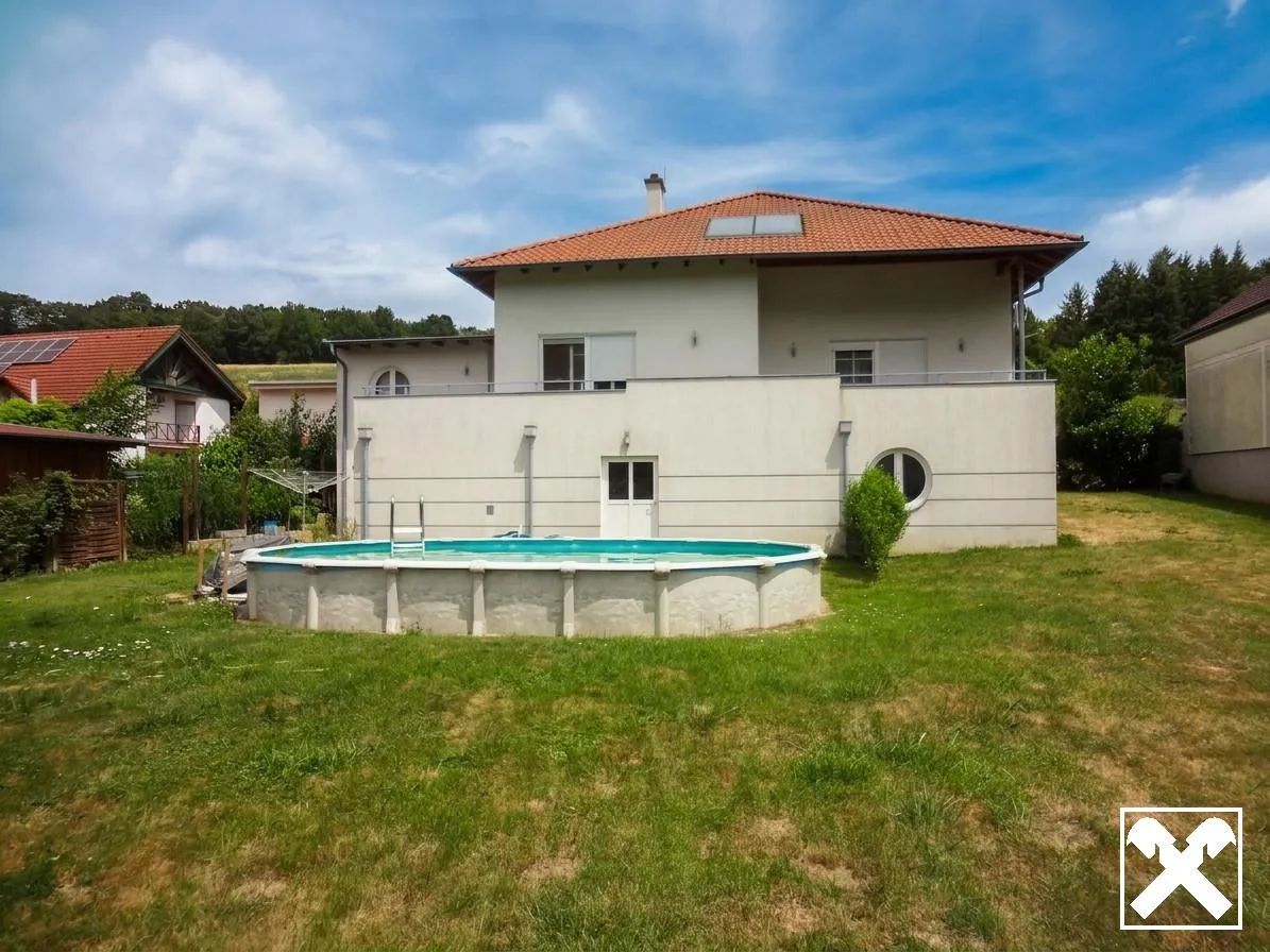 SMARTES, LEISTBARES EINFAMILIENHAUS MIT POOL UND GROSSEM GARTEN! - Ansicht 2