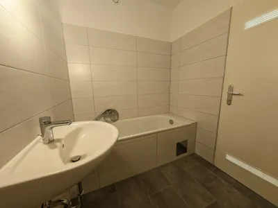 1-Zimmer-Wohnung mieten in Amstetten – 60 m², € 684 – Bild 6 von 11