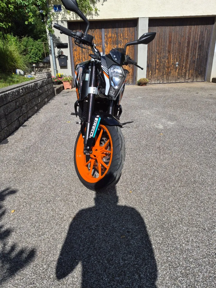 KTM 390