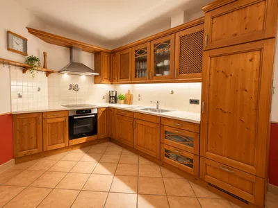 5-Zimmer-Haus mieten in Kitzbühel – 135 m², € 1.990 – Bild 5 von 23