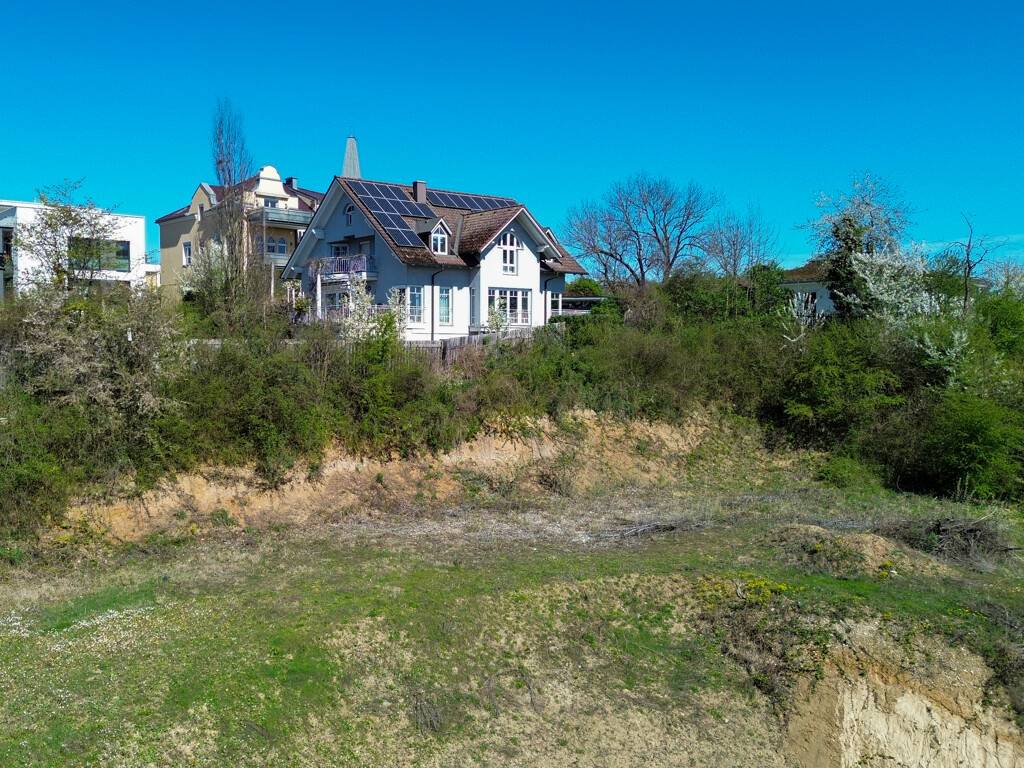 Einzigartige Hanglage. Atemberaubender Fernblick. Ihr zukünftiges Refugium in Leonding auf 2127 m² – pohled 3