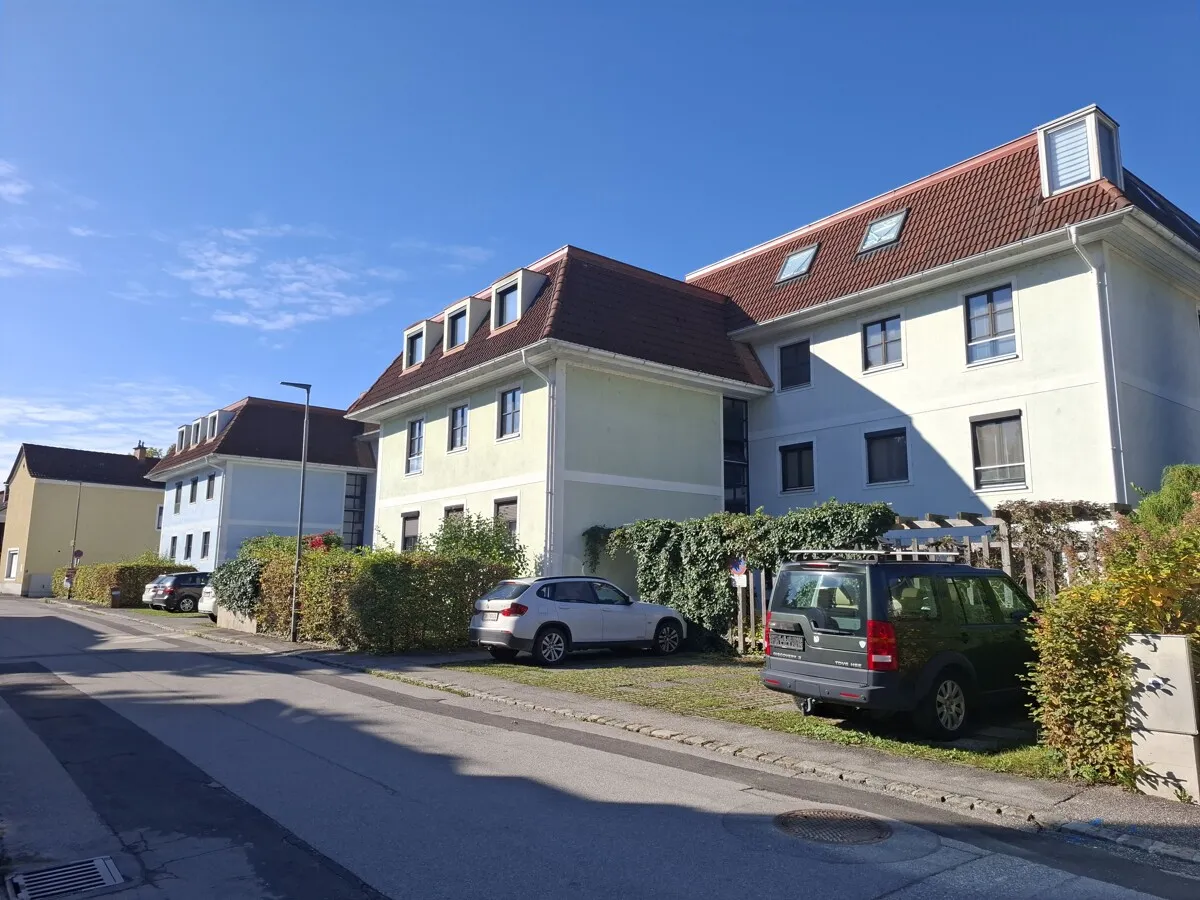 KLEIN & FEIN MIT ENNSBLICK ENTZÜCKENDE WOHNUNG AM BERGERWEG - Widok 2