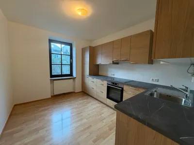 4-Zimmer-Wohnung mieten in Gmunden – 80,8 m², € 999 – Bild 3 von 9