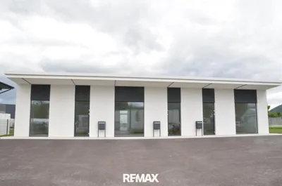 1-Zimmer-Gewerbeimmobilie mieten in Krems Land – 76 m², € 1.369 – Bild 3 von 11