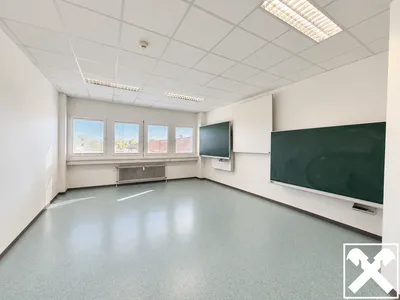 Immobilie mieten in Linz Land – 457 m², € 5.317