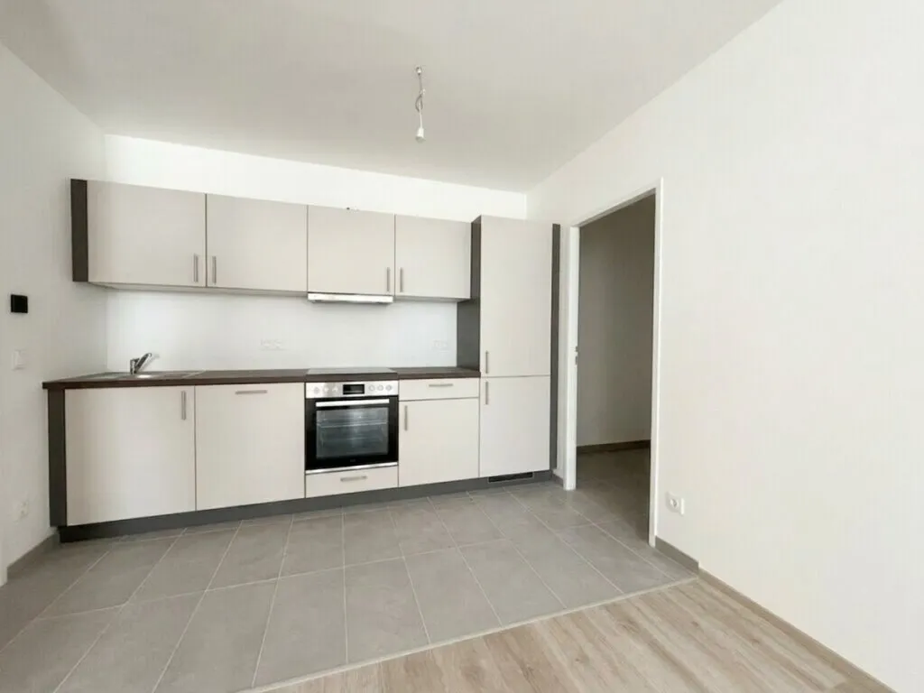 Provisionsfreies 2-Zimmer-Büro mit Kühlung und Top-Anbindung an U4/U6 - Ansicht 2