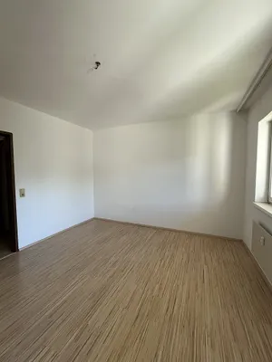 3-Zimmer-Wohnung mieten in Linz Land – 82,04 m², € 914 – Bild 6 von 8