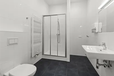 8-Zimmer-Gewerbeimmobilie mieten in Wien – 287 m², € 6.550 – Bild 18 von 21