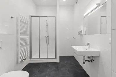 8-Zimmer-Gewerbeimmobilie mieten in Wien – 287 m², € 6.550 – Bild 19 von 21