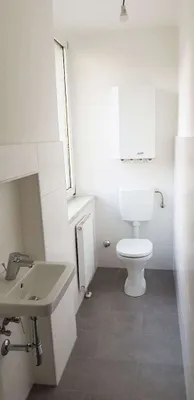 2-Zimmer-Gewerbeimmobilie mieten in Linz – 46 m², € 860 – Bild 9 von 10