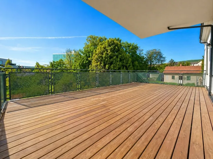 Privat: Altbauwohnung mit Terrasse in generalsanierter Villa im Zentrum von Baden - Ansicht 3