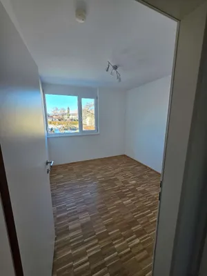 4-Zimmer-Wohnung mieten in Innsbruck-Land – 94 m², € 1.718 – Bild 3 von 11