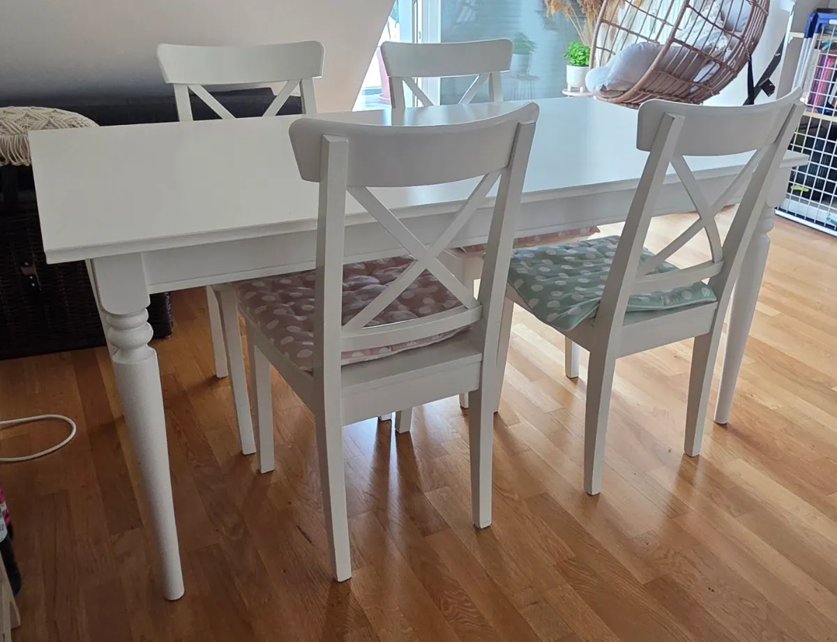 IKEA Rosentorp (früher Ingatorp) Esstisch ausziehbar + 4 Stühle - weiß, € 129,- (1030 Wien)