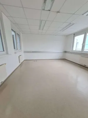 3-Zimmer-Gewerbeimmobilie mieten in Graz – 93 m², € 816 – Bild 3 von 9