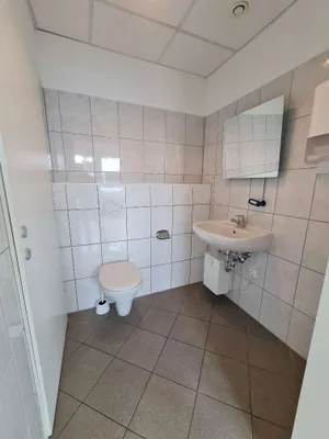 3-Zimmer-Gewerbeimmobilie mieten in Graz – 93 m², € 816 – Bild 6 von 9
