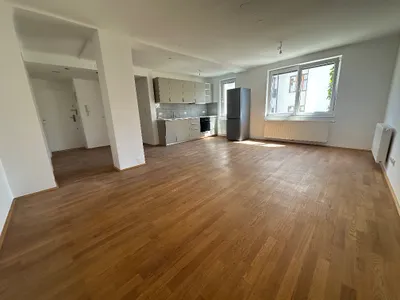 Citywohnung nähe Karmeliterplatz , wunderschöne grosszügige, ruhige und helle Topwohnung – Bild 2
