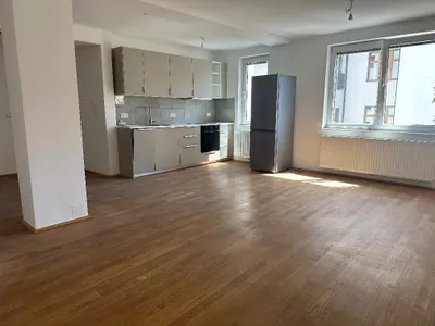 Citywohnung nähe Karmeliterplatz , wunderschöne grosszügige, ruhige und helle Topwohnung – Bild 3