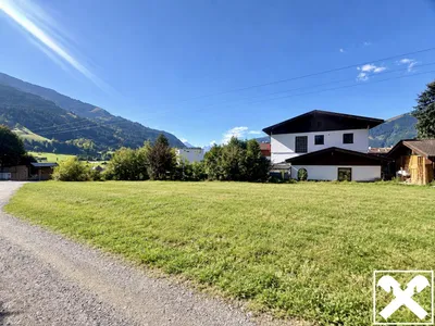 Grundstück kaufen in Zell am See – 650 m², € 390.000
