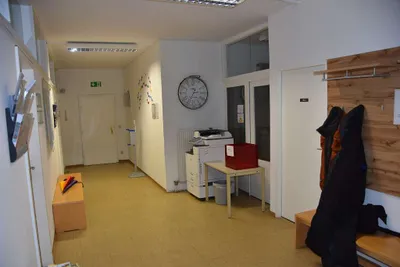 5-Zimmer-Gewerbeimmobilie mieten in Linz – 202 m², € 2.046 – Bild 15 von 25