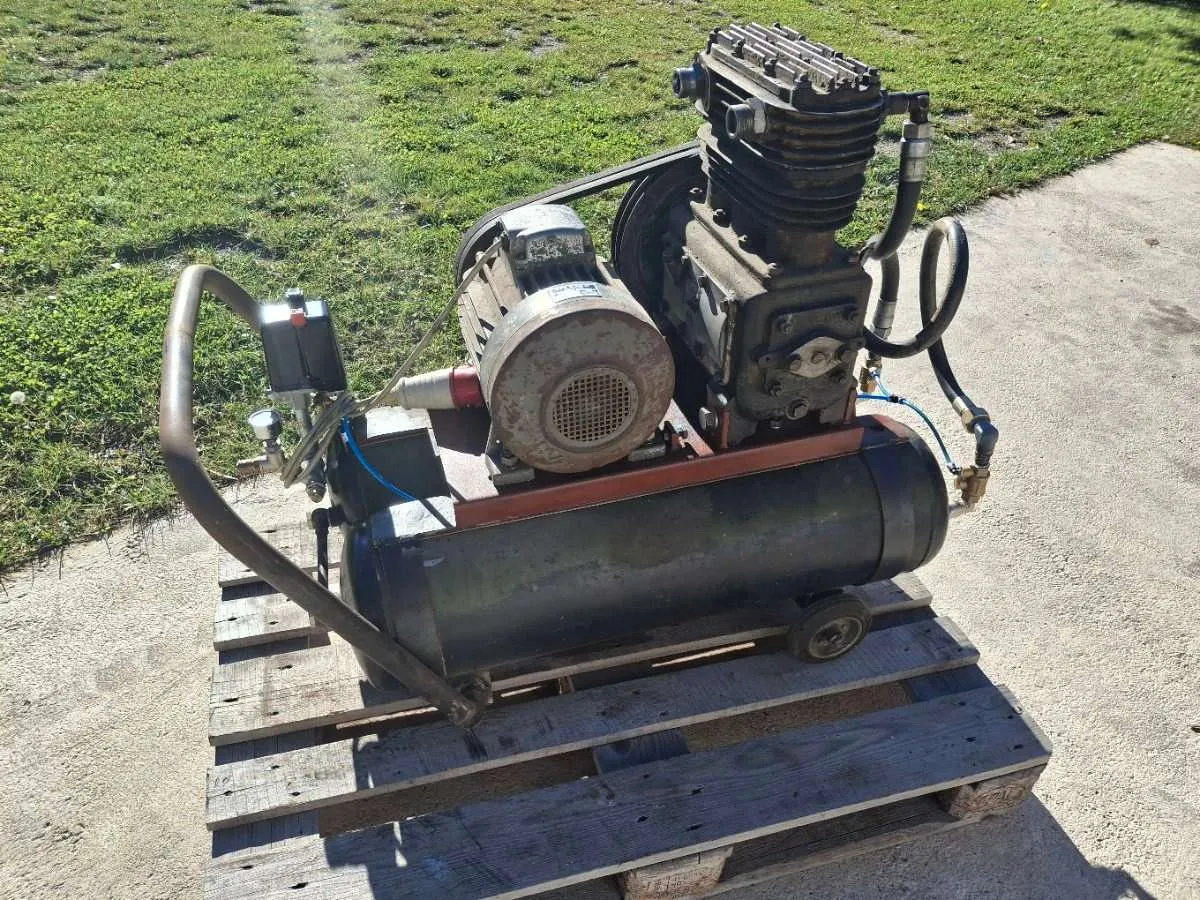 Aerotec SHM K30 Aggregat 2 Zylinder Doppelstufig mit Nachkühler ab 599 Aerotec SHM K30 Aggregat 2 Zylinder Doppelstufig mit Nachkühler ab 599