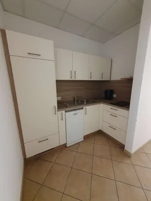 6-Zimmer-Gewerbeimmobilie mieten in Linz Land – 220 m², € 3.168 – Bild 9 von 10