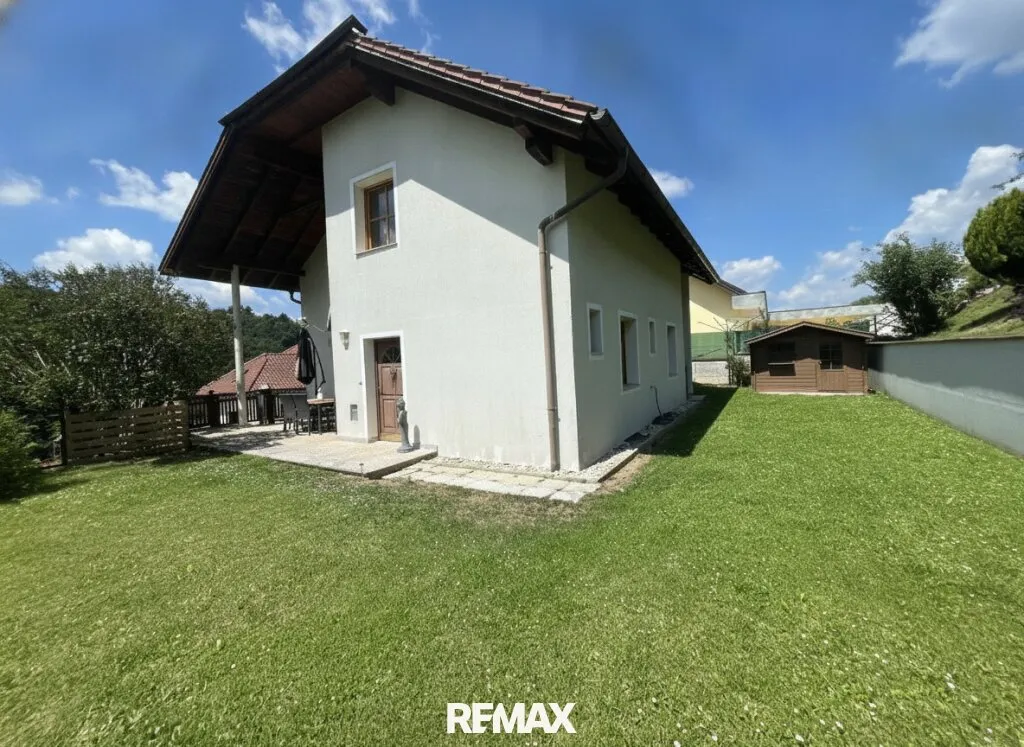 Ihr Wohntraum - gemütliches Einfamilienhaus mit Terrasse und Loggia in idyllischer Lage! - Ansicht 2