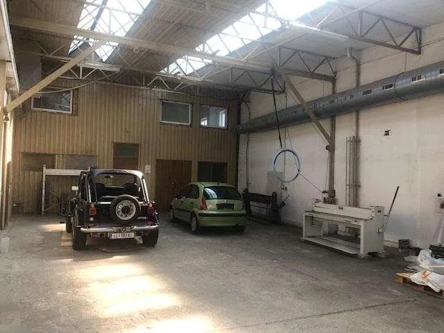 Halle mit MB Widmung ab April 2026 460 m² frei, 67 m² Büro, 100 m² Außenfläche - Ansicht 3