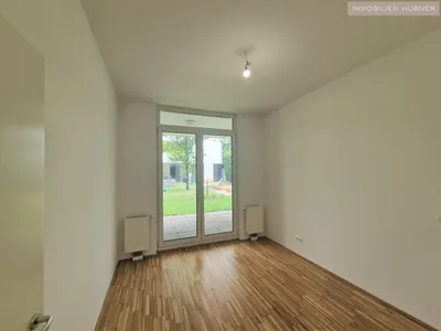 Ruhige Gartenwohnung mit coolem Grundriss und Terrasse - U1 Nähe!!! – Bild 3