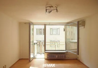 Loggia-Wohnung inkl. Hz und WW im Zentrum von Wien !